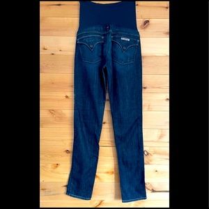 Hudson maternity jeans. Perfect for any trimester. Size 29